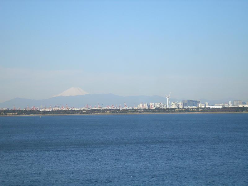 070314_utsikt (2) Utsikt ver Tokyo och Fuji (till vnster)